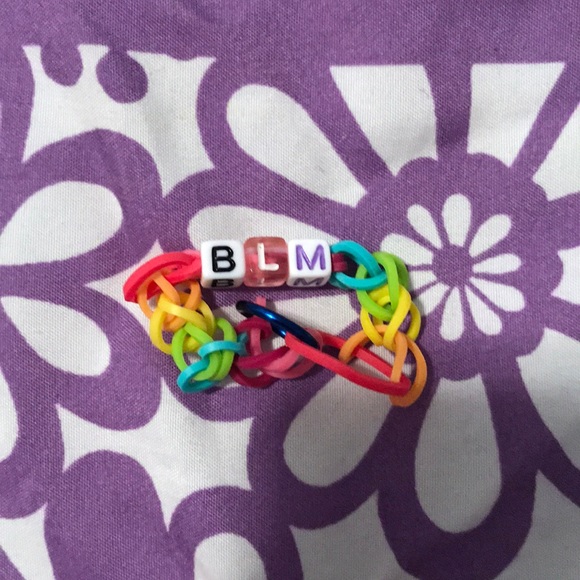 Twin Black Lives Matter Bracelets - Picture 3 of 3